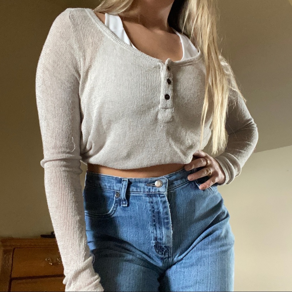 ✨brandy melville sweater✨